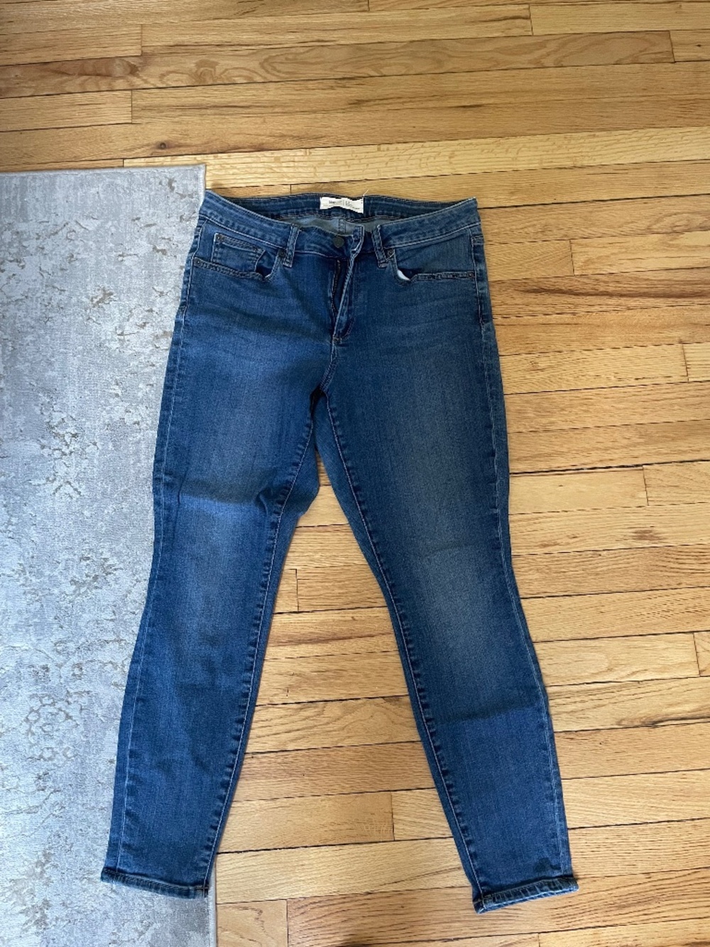 GAP survey true skinny jeans